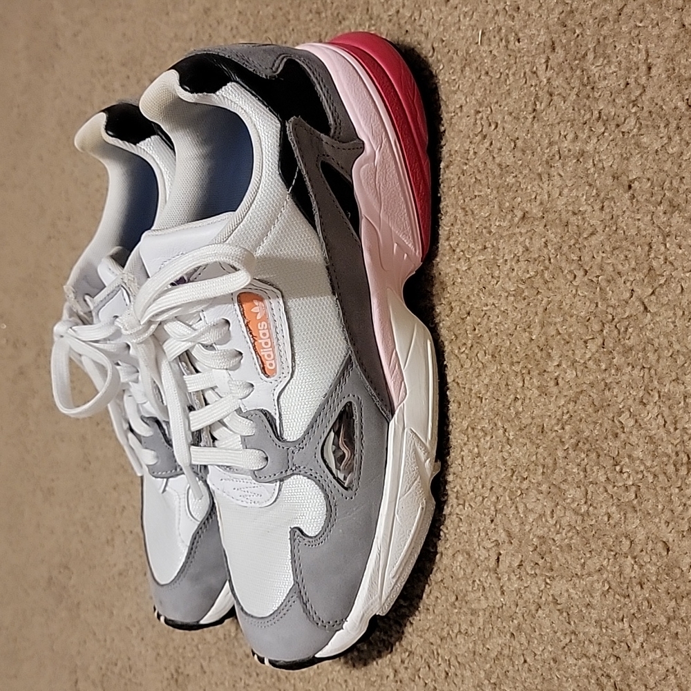 Size 9 Adidas Falcons Shoes